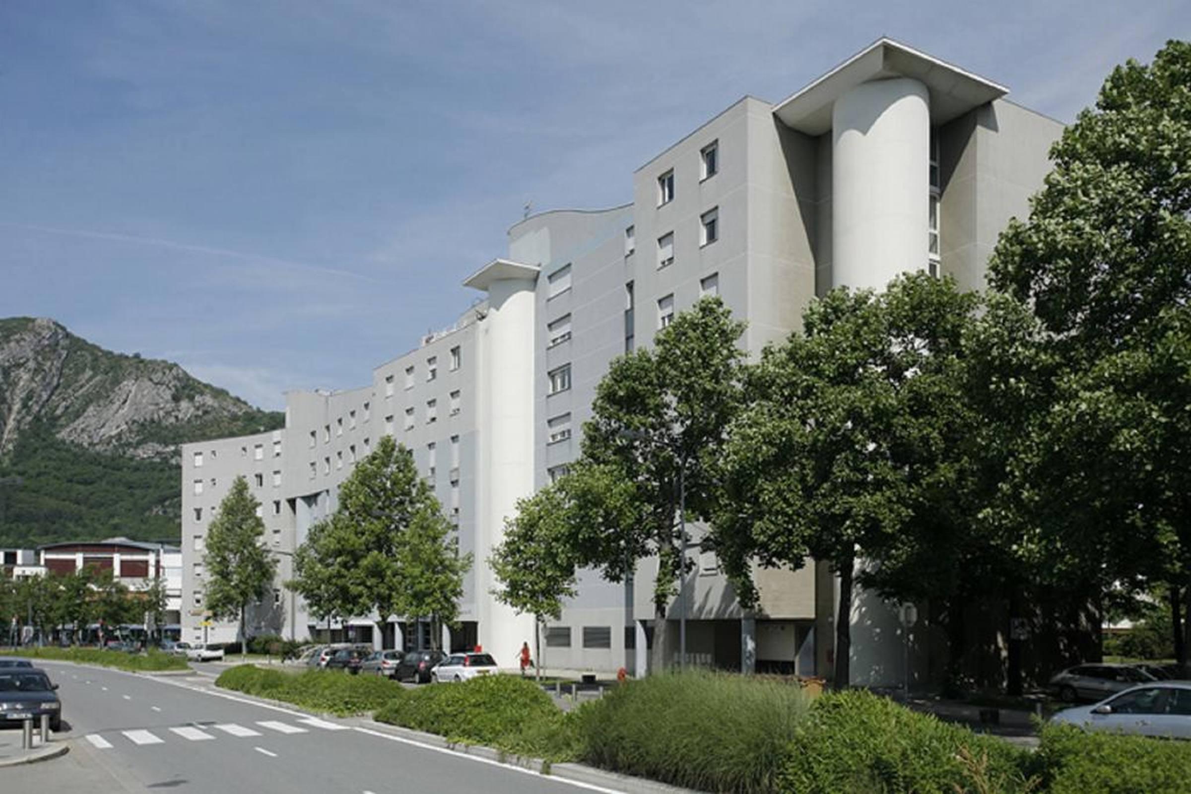 Séjours&Affaires Grenoble Marie Curie Exterior foto