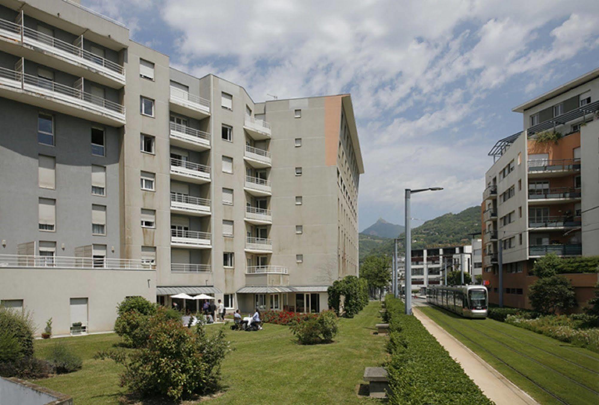 Séjours&Affaires Grenoble Marie Curie Exterior foto